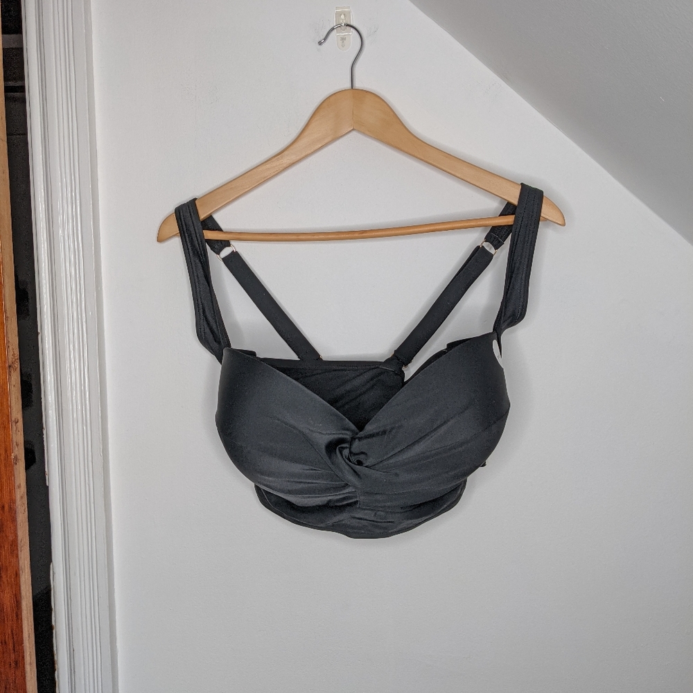 California Waves BLACK Trendy Plus Bikini Top